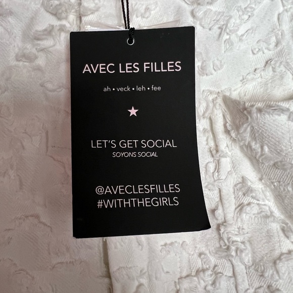 Avec Les Filles Cream Textured Fabric - Picture 3 of 6